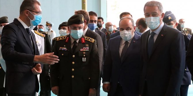 Bakanlar Akar ve Varank ile TSK komuta kademesinden TÜBİTAK SAGE ziyareti