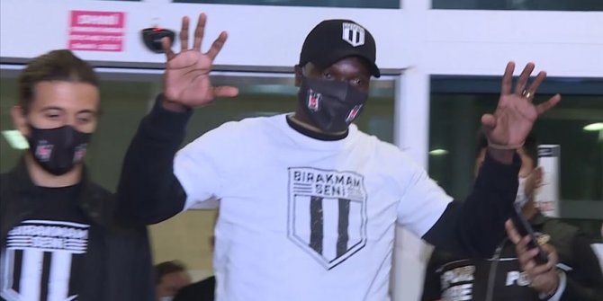 Vincent Aboubakar Beşiktaş için İstanbul'a geldi