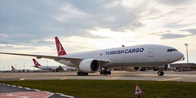 Turkish Cargo dört yeni yapay zeka robotunu tanıttı