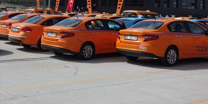 İBB'nin 6 bin yeni taksi teklifi alt komisyona havale edildi