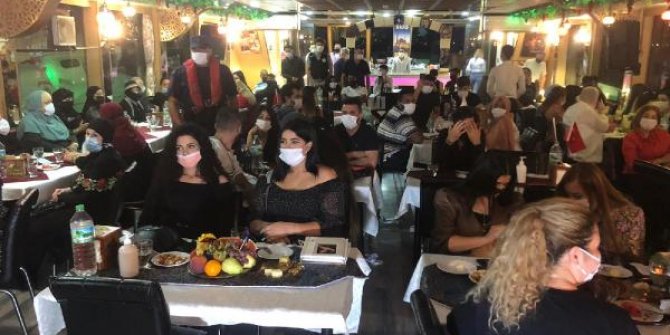 İstanbul Boğazı'nda teknelere koronavirüs denetimi