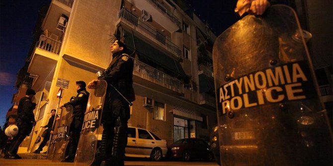 Yunanistan'da terör örgütü DHKP-C yanlıları polisle çatıştı