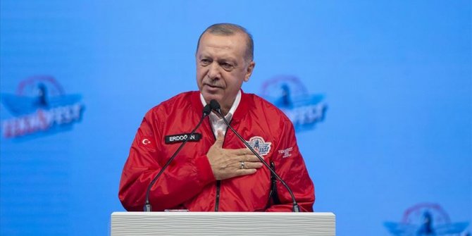 Cumhurbaşkanı Erdoğan: Türk ekonomisi yeni rekorlara koşmaya devam edecektir
