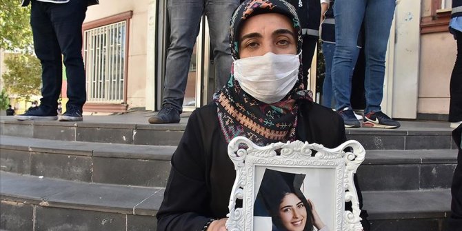 Diyarbakır annelerinden Mutlu: İnşallah biz de diğer anneler gibi çocuklarımızı alacağız