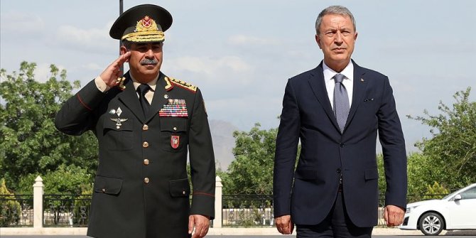 Milli Savunma Bakanı Akar: Sonuna kadar Azerbaycan Türkü kardeşlerimizin yanında olacağız
