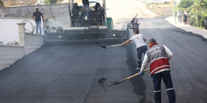 100 bin ton asfalt Keçiören yollarına serildi