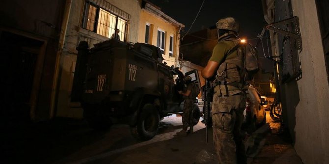 İstanbul'da 'Suriyeli çocuk dilenci' operasyonu: 24 zanlı yakalandı, 68 çocuk kurtarıldı