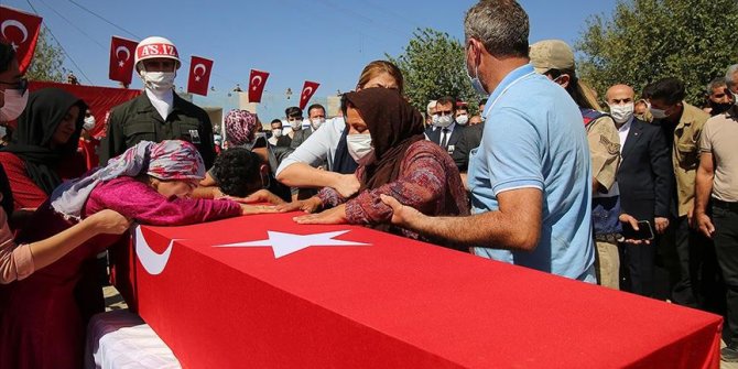 Irak'ın kuzeyinde şehit olan Uzman Çavuş Temelli son yolculuğuna uğurlandı