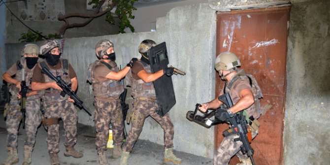 Adana’da şafak vakti hava destekli uyuşturucu operasyonu