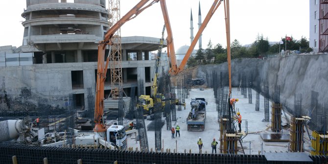 Tarihe atılan imza "paraşütle atlanabilecek"