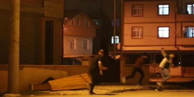 Sokakta şok! Tabut şakasıyla korkuttular