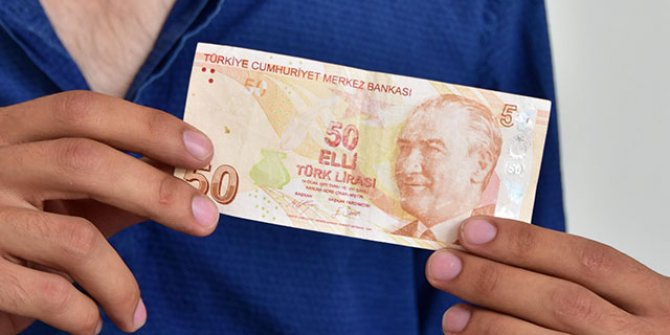 Hatalı basım 50 TL'yi 20 bin liraya satışa çıkardı, alıcı çıkmadı