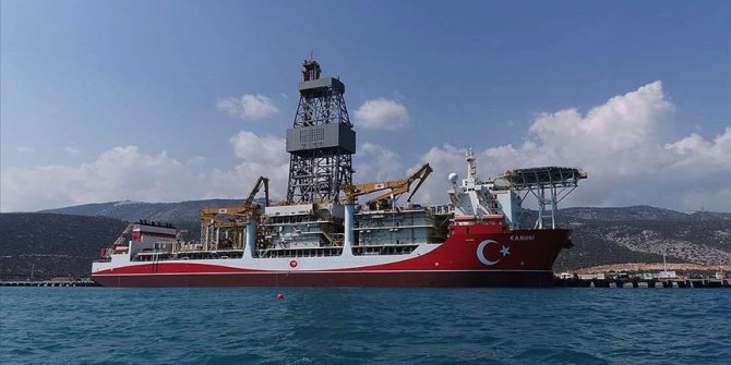 Kanuni sondaj gemisinin Mersin'deki 'molası' sürüyor