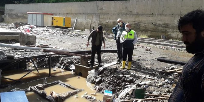 Çayeli'nde şiddetli yağış etkili oldu