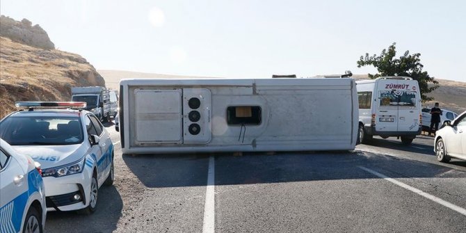 Şanlıurfa'da zincirleme trafik kazası: 14 yaralı