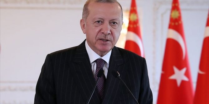Erdoğan: Günümüzün Ahileri esnaf ve sanatkarlarımızla el ele Türkiye ekonomisini güçlendirmeye devam edeceğiz