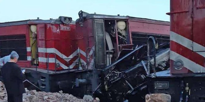Yozgat'ta 2 yük treni çarpıştı