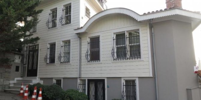 Can Dündar'ın el konulma kararı verilen Çengelköy'deki evi görüntülendi