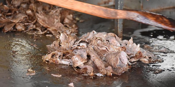 Et dönerde kanatlı hayvan ve lohusa şerbetli hile
