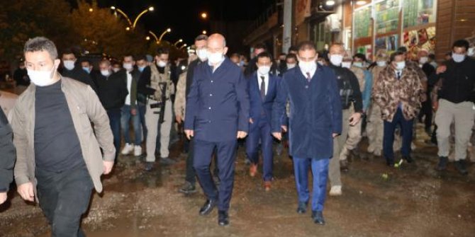 Bakan Soylu, Yüksekova'da incelemelerde bulundu