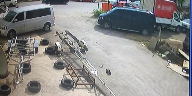 Beyaz eşya servisinin kamyonetindeki bakır boruları çaldılar