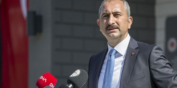Adalet Bakanı Gül: Azerbaycanlı kardeşlerimizin haklı davasında sonuna kadar yanındayız