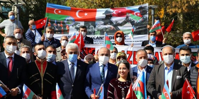 Başkent'te Azerbaycan'a destek mitingi düzenlendi