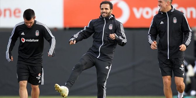 Beşiktaş'ta Mirin, Douglas, Boyd ve Lens'in lisansı çıkarılmadı