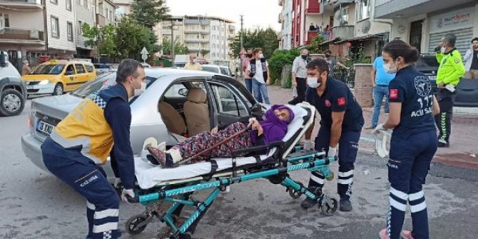 İki otomobil kafa kafaya çarpıştı: 1'i çocuk 5 yaralı
