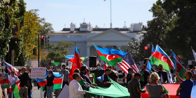 Beyaz Saray önünde Azerbaycan'a destek mitingi düzenlendi