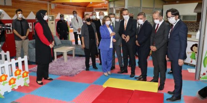 Ankara'da, bebek ve çocuk kütüphanesi açıldı