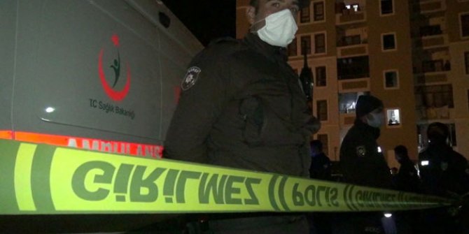 Yaşlı kadın, boğazı kesilmiş halde ölü bulundu