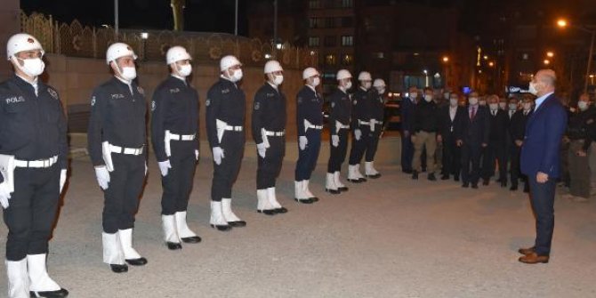 Bakan Soylu, Hakkari'de 81 ilin Valisi ile pandemi toplantısı yaptı