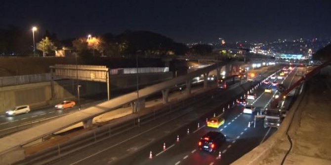 Edirnekapı metrobüs durağında yenileme çalışması
