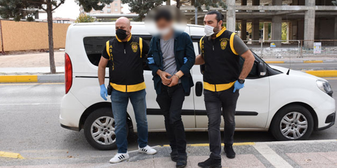 Babasını 10 yerinden bıçaklayarak öldürdü: 'Cinnet getirdim, pişmanım' dedi