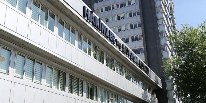 HSK, FETÖ ile irtibatlı 11 hakim ve savcıyı meslekten ihraç etti