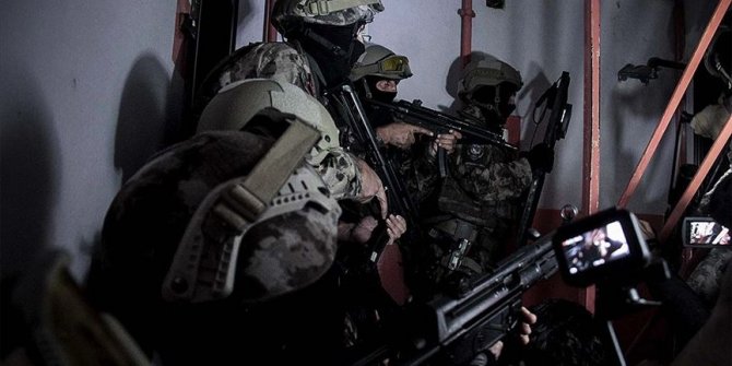 Bursa'da uyuşturucu satıcılarına 'şafak' operasyonu: Çok sayıda gözaltı var