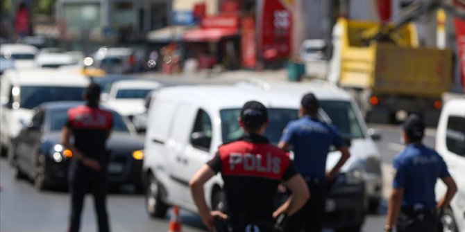 İstanbul'daki Kovid-19 denetimlerinde 713 cezai 28 idari işlem uygulandı