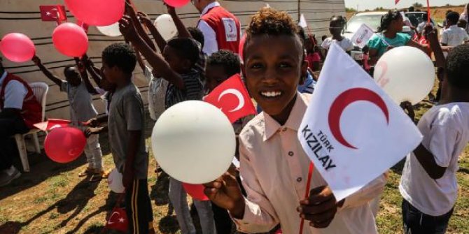 Sudanlı selzedelere evleri teslim edildi