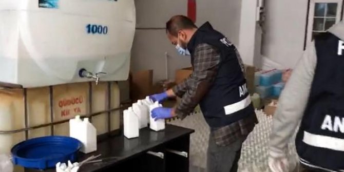 Ankara'da 800 litre etil alkol ve 710 litre kaçak dezenfektan ele geçirildi