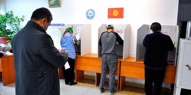 Kırgızistan'da parlamento seçimi 20 Aralık'ta yenilenecek