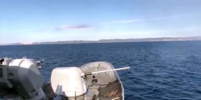 MSB: Saros Körfezi'nde atışlı fiili silah eğitimi yapıldı