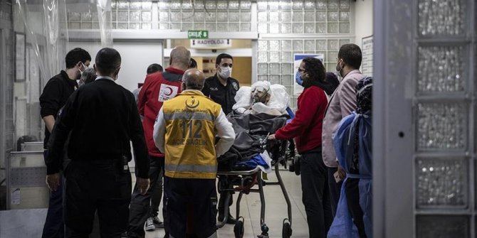 Yemen'de silahlı saldırıya uğrayan Türk Kızılay yetkilisi ambulans uçakla Türkiye'ye getirildi