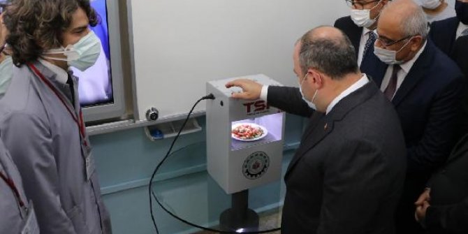 Bakan Varank: Türkiye, 2020'yi asgari hasarla atlatacak