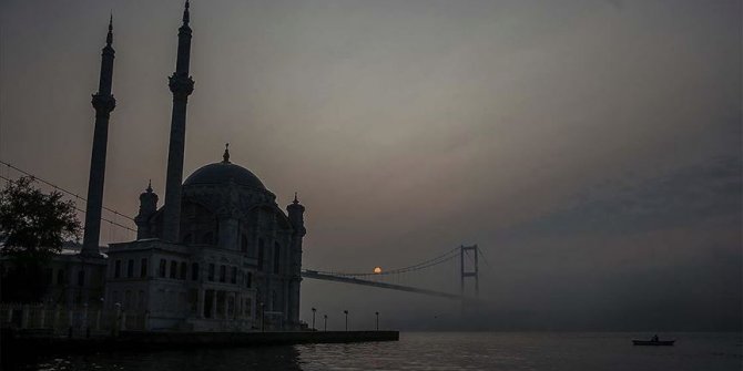 İstanbul'da sis etkili oldu