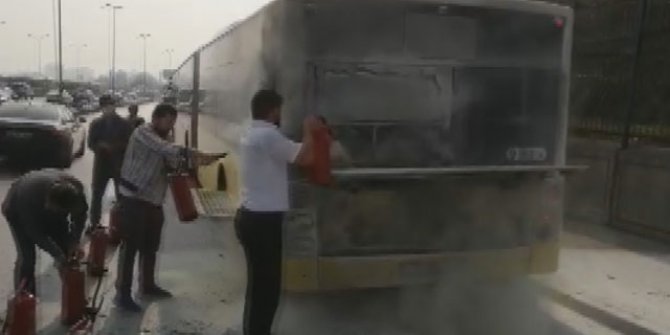Sefaköy D-100'de otobüste yangın
