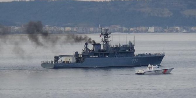 Romanya savaş gemisi, Çanakkale Boğazı'ndan geçti