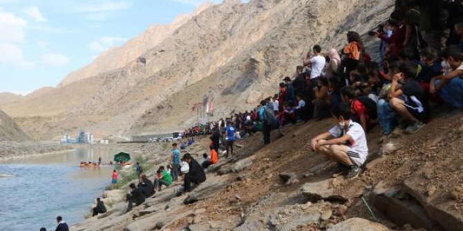 Hakkari'de düzenlenen Türkiye Rafting Şampiyonası sona erdi
