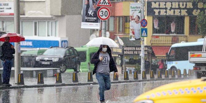 İstanbul'da yağış ve sis etkili oldu