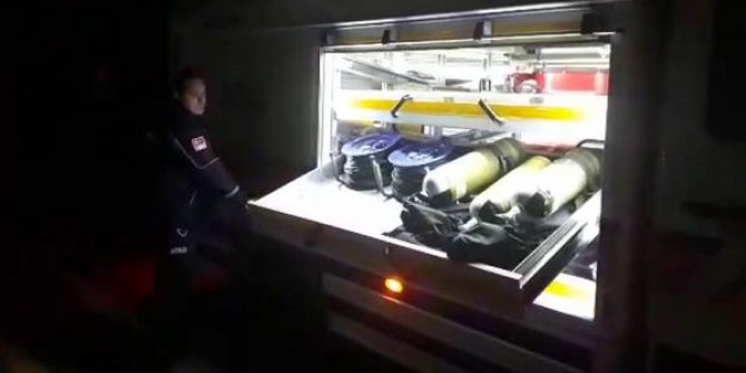 Doğu'daki AFAD ekipleri kargo uçağıyla İzmir'e gidiyor